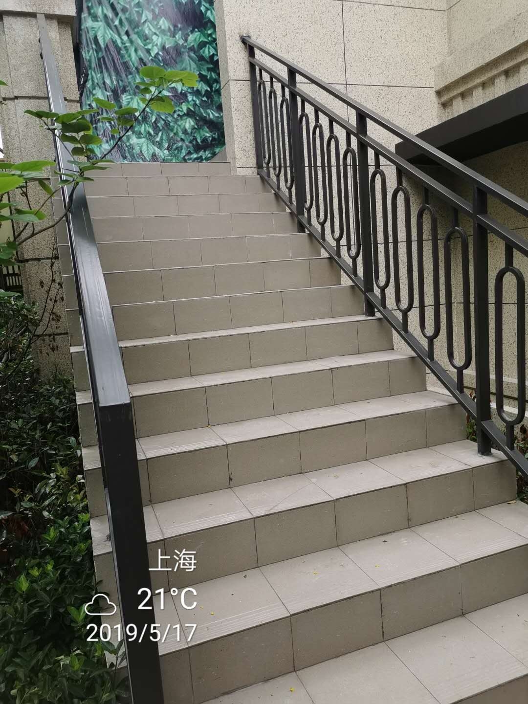青岛楼梯扶手